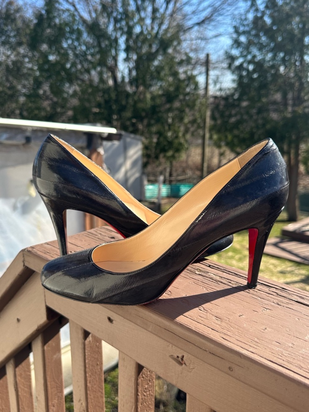 ✨HOST PICK✨ CHRISTIAN LOUBOUTIN PUMPS (IT 40.5)
